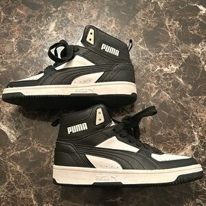 PUMA REBOUND BASKETBALL SNEAKERS- HIGH TOPS